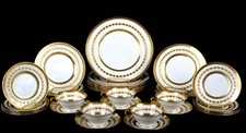 Service for 12 Of Minton England 22-K Gilded Laurel Plates, 62 pieces picture