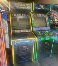 MACE THE DARK AGE ARCADE MACHINE by ATARI 1997 (Excellent Condition) picture