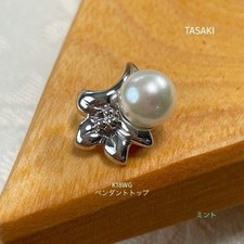 TASAKI K18WG Flower Pearl Pendant Top Used Excellent Condition Used picture