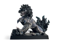 Lladro Guardian Lioness Sculpture. Black. Limited Edition 01001994 picture