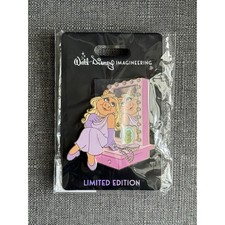 WDI MOG Vanity Series Muppets Miss Piggy LE 300 Disney Pin picture