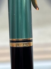 2,000 Yen Elegant Pelikan Ballpoint Pen Subelane K400 Green Stripes picture