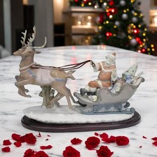 Lladro Retired 01005975 Up and Away Porcelain Christmas Santa Figurine #5975 picture