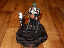 Borg Queen and Data Action figure.   A Must see and read  picture