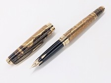 Sailor Fountain Pen '80s Wooden scroll, ebony, Kaga Takamakie, 18K M picture