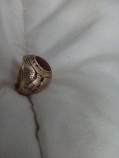 im selling a vintage WWll us army graduation gold ring from 1942 picture
