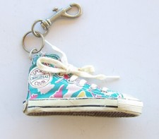 VINTAGE COCA-COLA ORIGINAL SPORTS CLUB CONVERSE CHUCK TAYLOR KEY CHAIN KEYRING picture