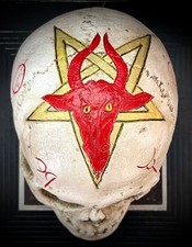 BAPHOMET ANTON LAVEY INVERTED PENTAGRAM SKULL HAND-PAINTED COMPOSITE STONE CAST picture
