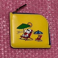 Globe-Trotter x Snoopy Peanuts Leather Zip Coin Purse UK Limited Edition New picture