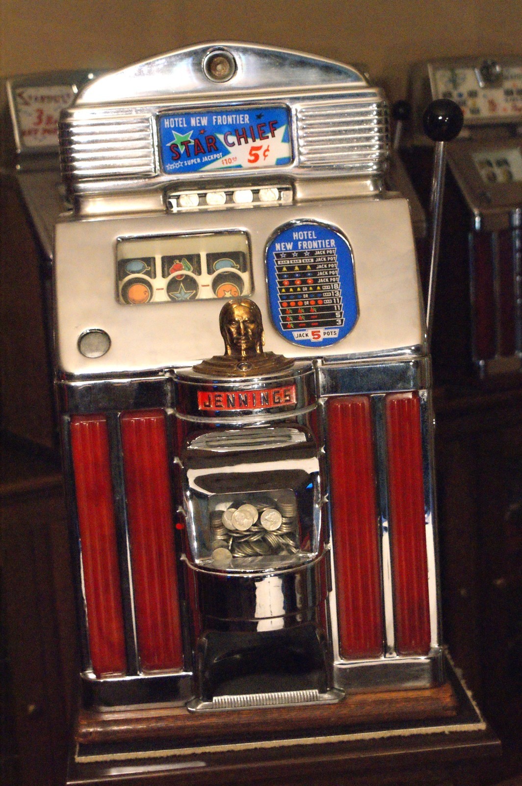 ANTIQUE JENNINGS 5 CENT SLOT MACHINE RED NEW FRONTIER HOTEL LIGHT UP  STAR CHIEF