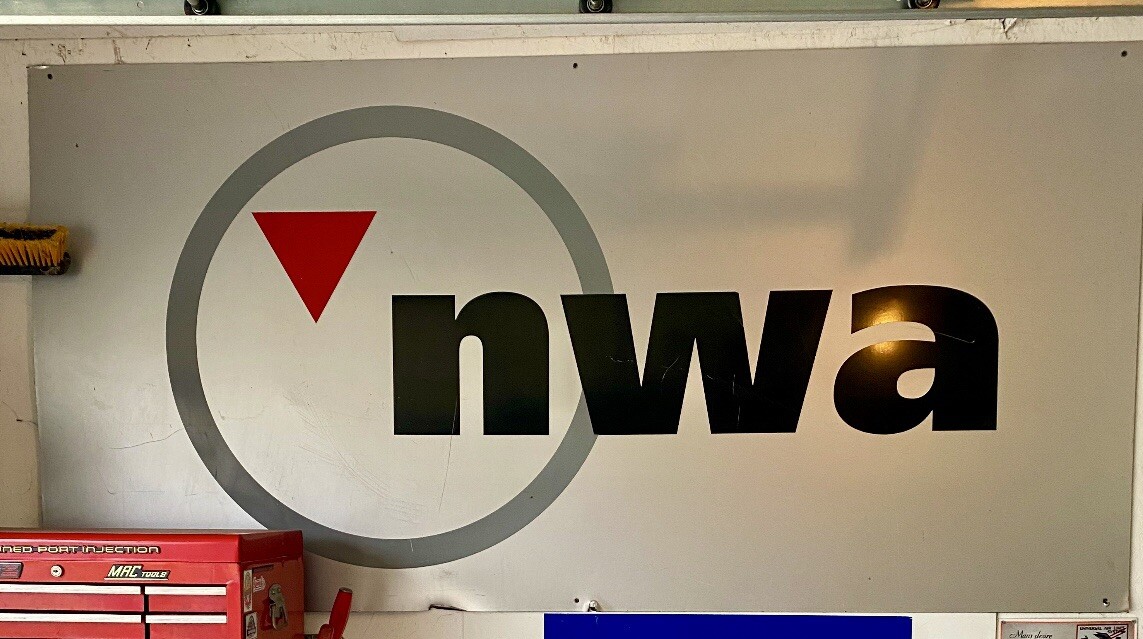Vintage Defunct Northwest Airlines NWA Large 48 Vintage Defunct Northwest Airlines NWA Large 48