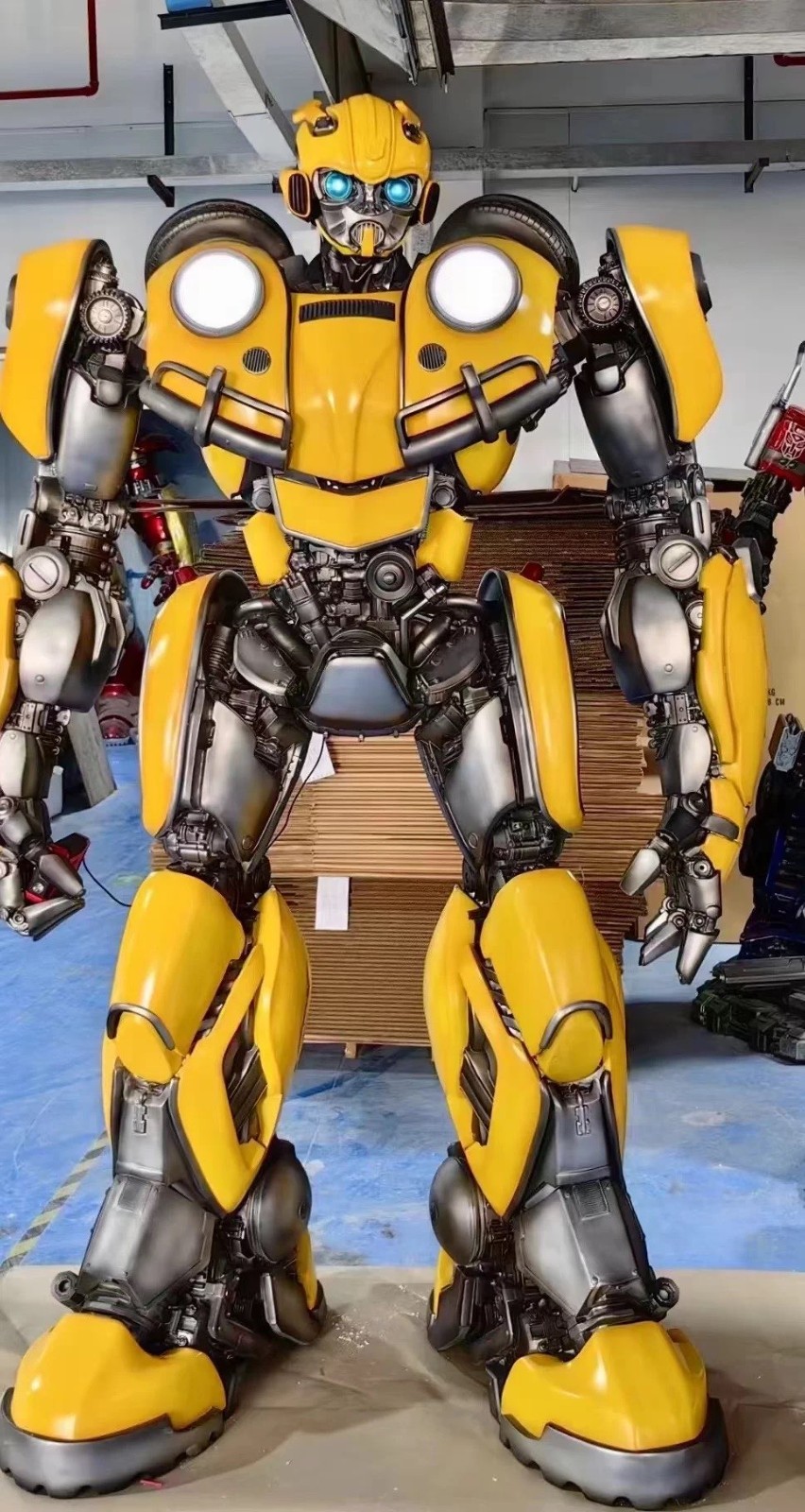 [In Stock] New 1/2 Bumblebee movie LED Resin Statue Collectibles