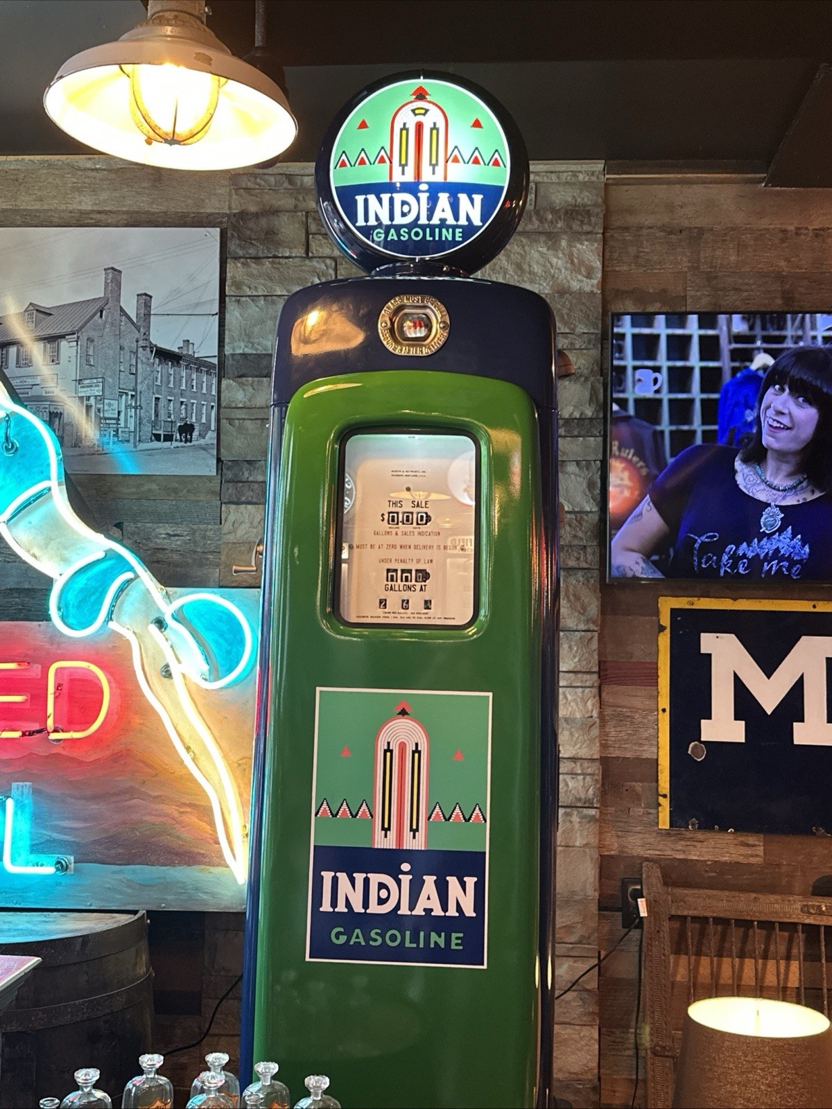 1940 Indian Gasoline Restored Martin & Schwartz Gas pump