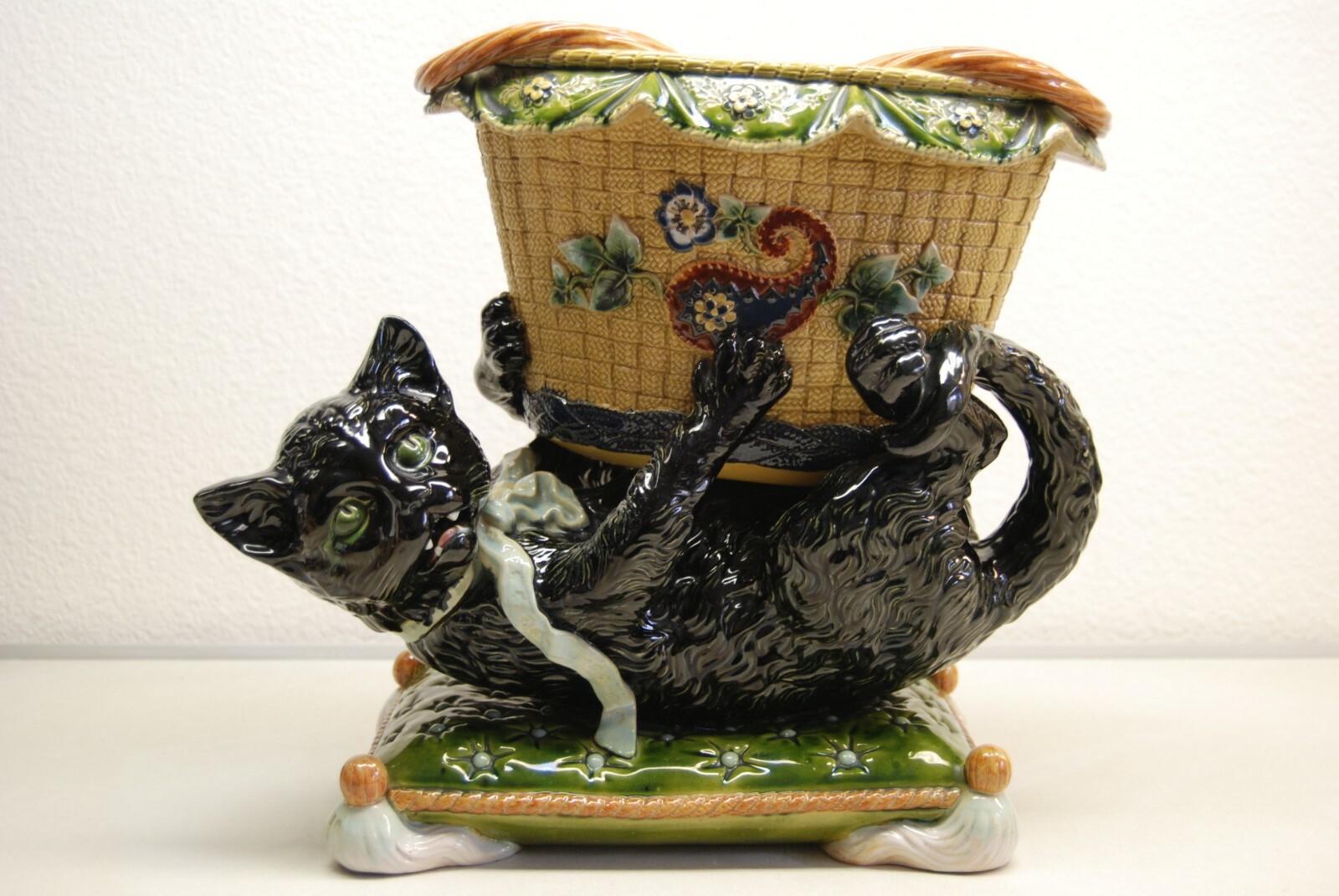 ANTIQUE GERMAN FRENCH MAJOLICA PORCELAIN VASE FIGURAL CAT PLANTER WHIMSICAL OLD ANTIQUE GERMAN FRENCH MAJOLICA PORCELAIN VASE FIGURAL CAT PLANTER WHIMSICAL OLD