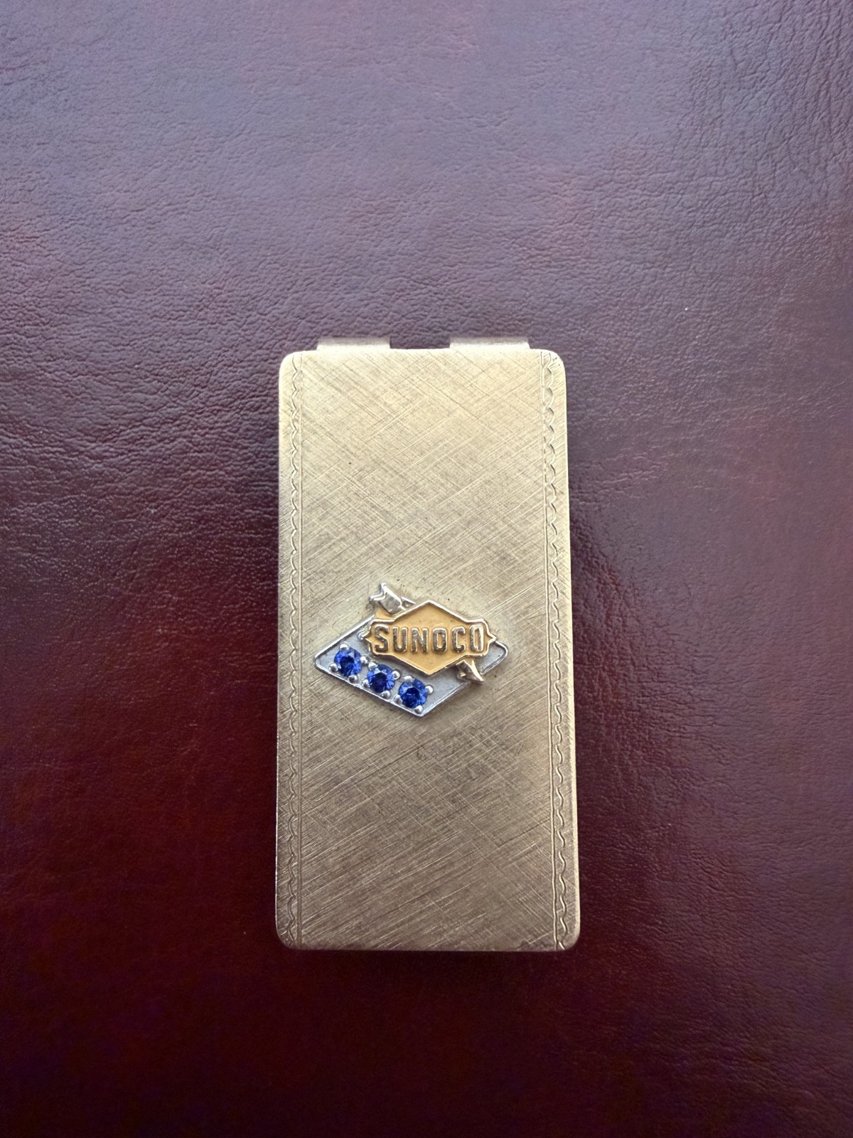 RARE 14K GOLD SUNOCO MONEYCLIP FOR 35 YEAR COMPANY SERVICE ~ W/3 GEMSTONES~1978 RARE 14K GOLD SUNOCO MONEYCLIP FOR 35 YEAR COMPANY SERVICE ~ W/3 GEMSTONES~1978
