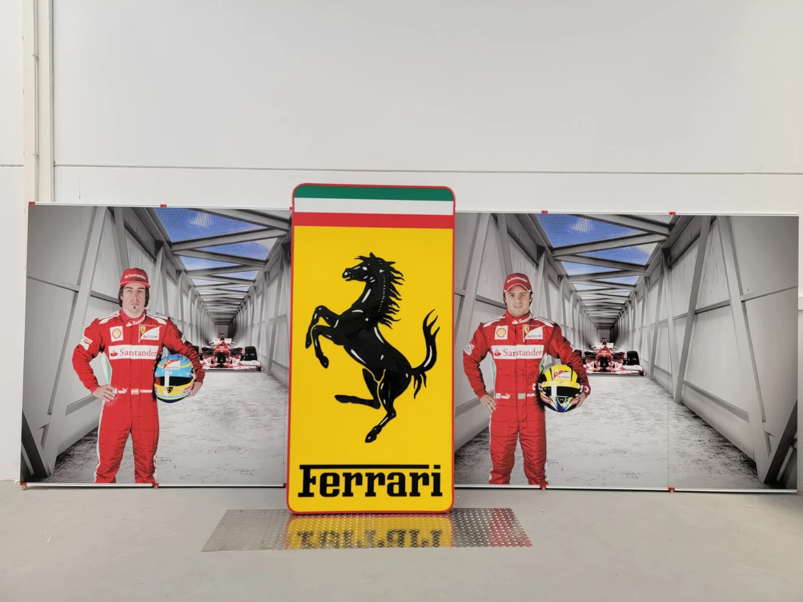 2013 Ferrari XXL official dealership illuminated sign 2013 Ferrari XXL official dealership illuminated sign