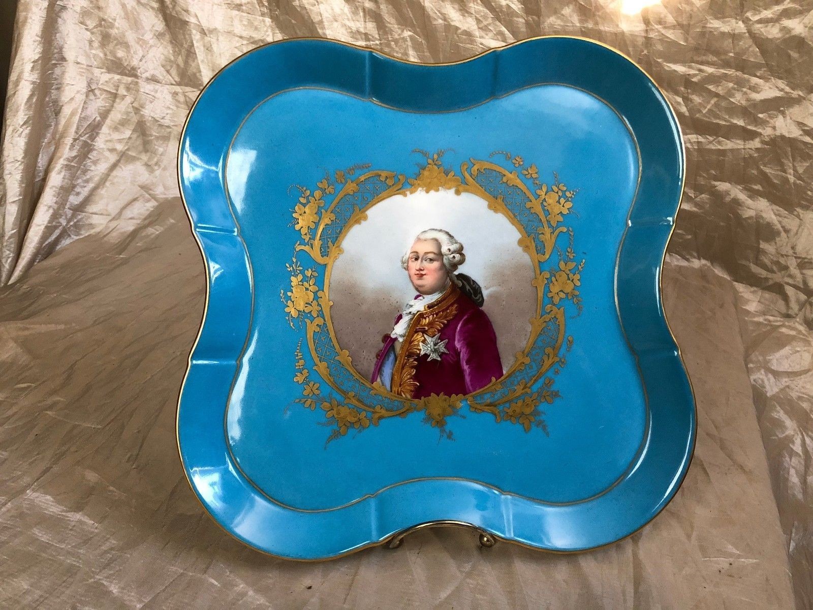 FRANCE LOUIS XVI SEVRES 1740-1770 Exquisite Porcelain Plate 18 century 