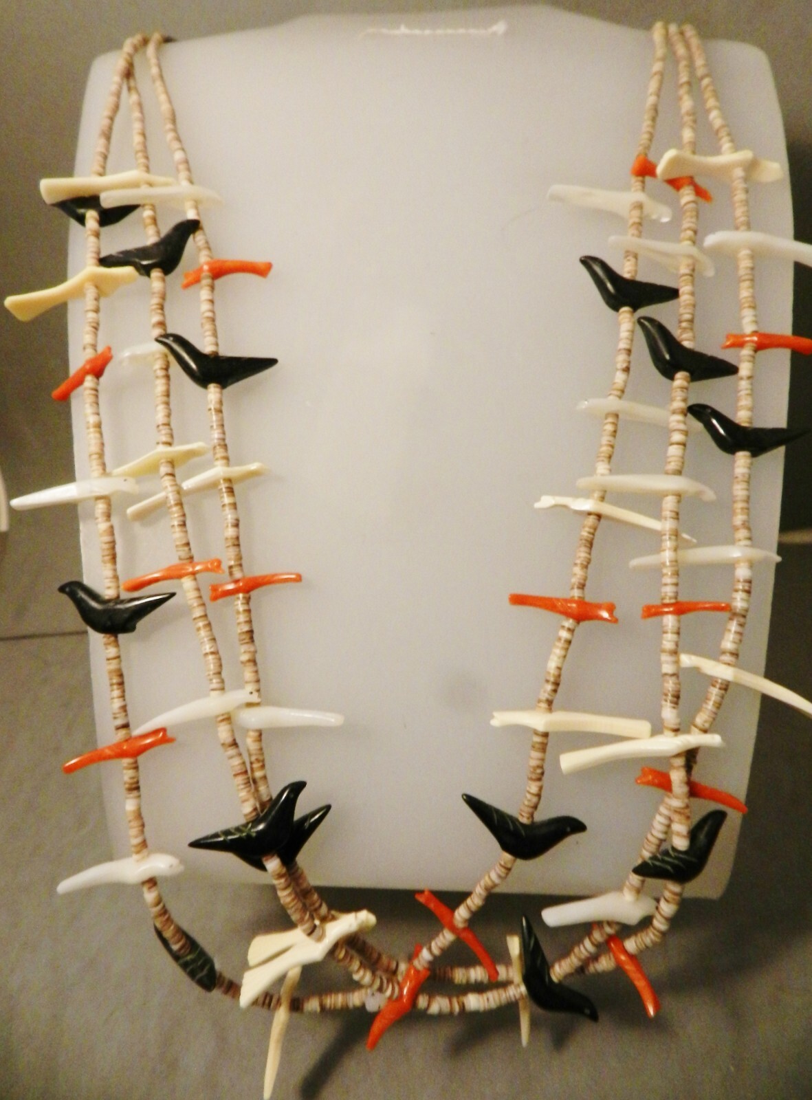 OLD ZUNI FETISH BIRD NECKLACE , HOPI JESSE MONONGYE ESTATE , 3 STRAND, 29 OLD ZUNI FETISH BIRD NECKLACE , HOPI JESSE MONONGYE ESTATE , 3 STRAND, 29