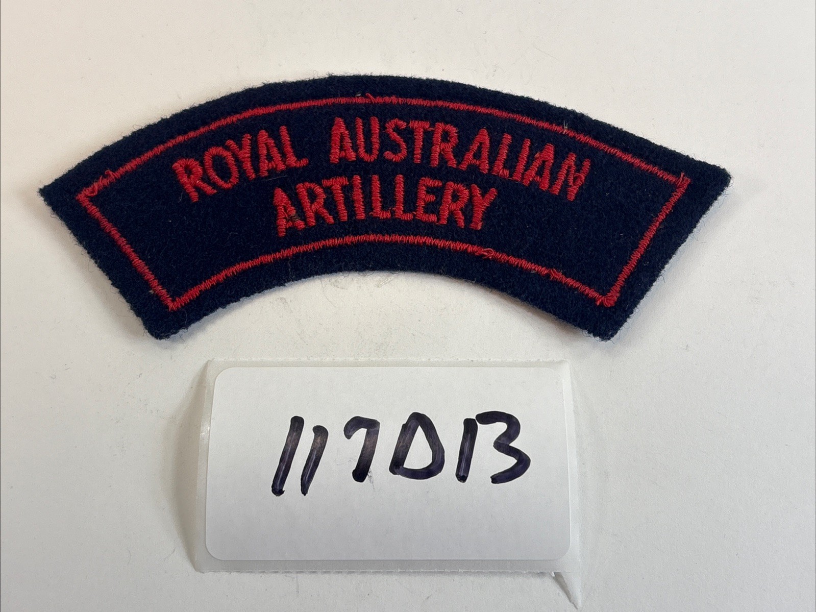 Post-WW2 Royal Australian Artillery Uniform Patch Insignia Embroidered 117D13 Post-WW2 Royal Australian Artillery Uniform Patch Insignia Embroidered 117D13